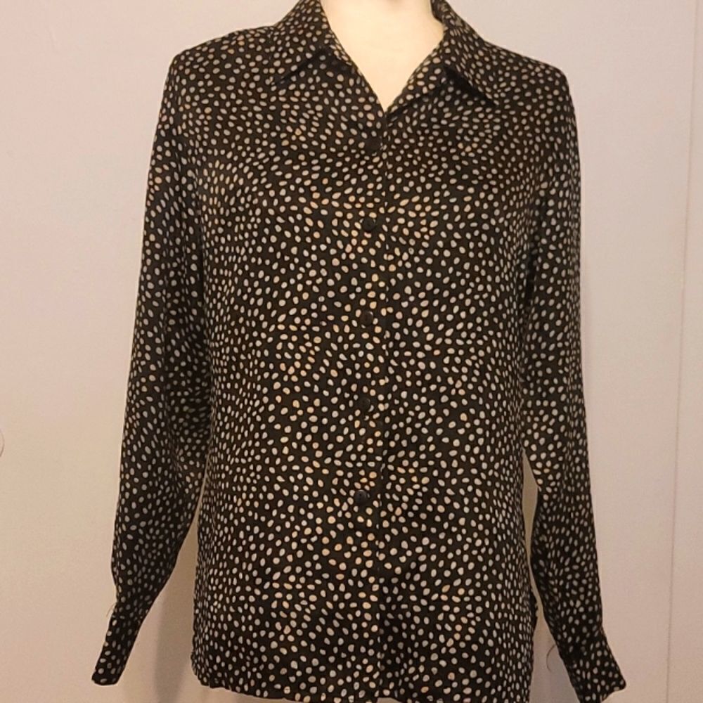 Anna and Frank silk blouse size small.‎